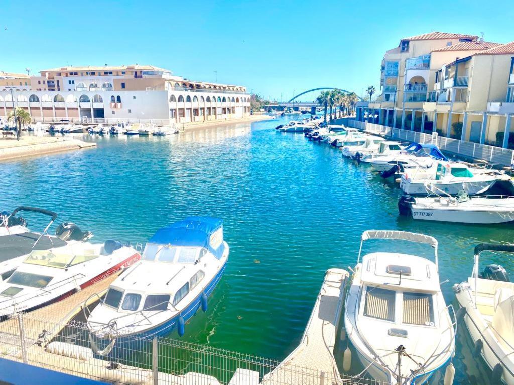 Magnifique Appart Marina Proche Plage Avec Parking Сет Экстерьер фото